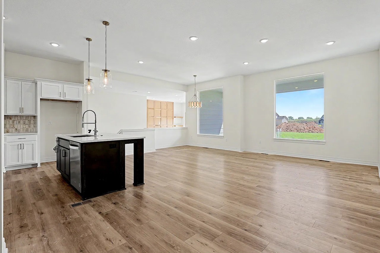 2640 S Clear Creek St #2640 - Photo 2 of 28
