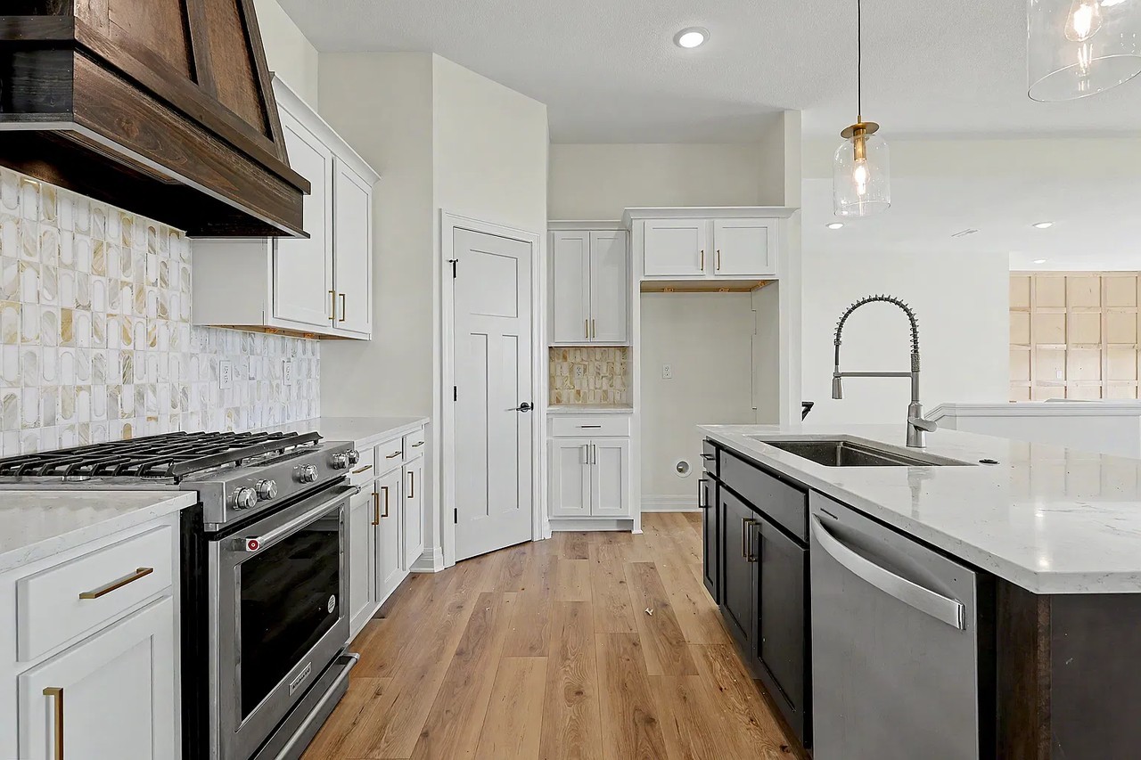 2640 S Clear Creek St #2640 - Photo 4 of 28