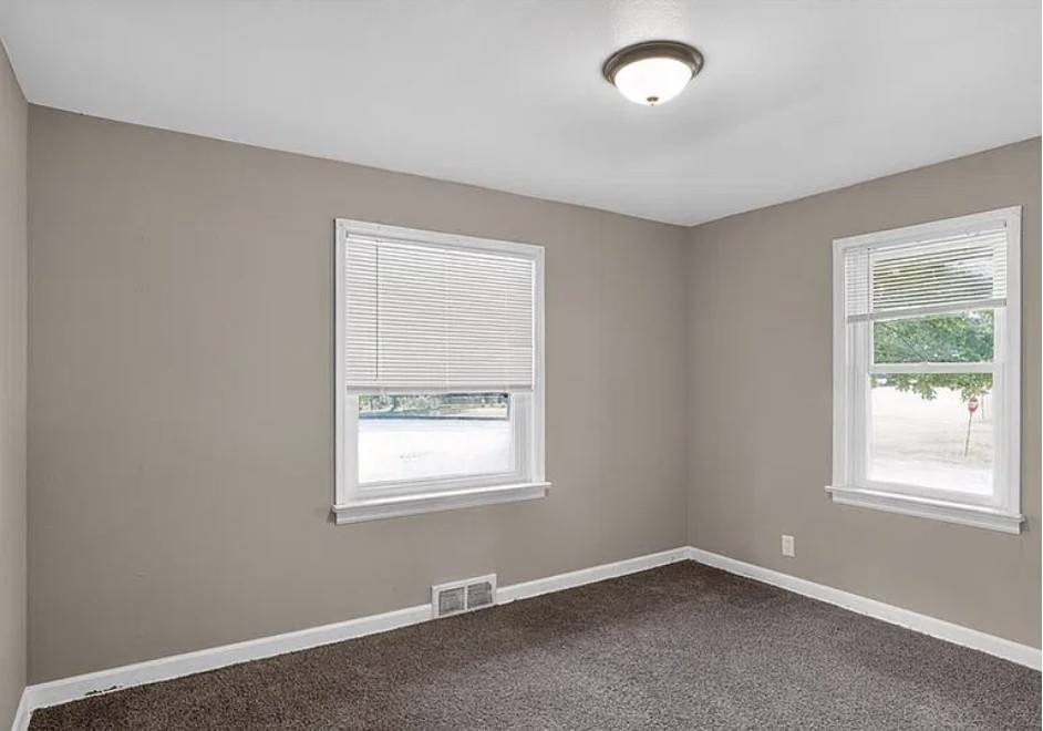 9765 Colony Dr #1 - Photo 6 of 8