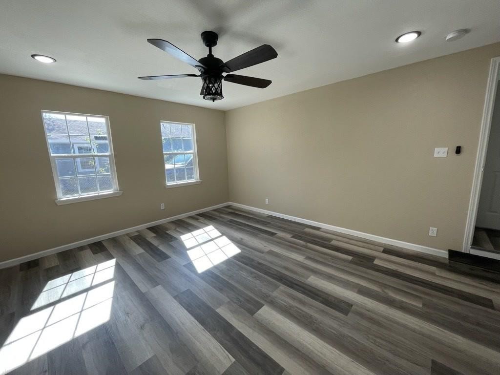 697 Mckenzie Ave #1 - Photo 7 of 11