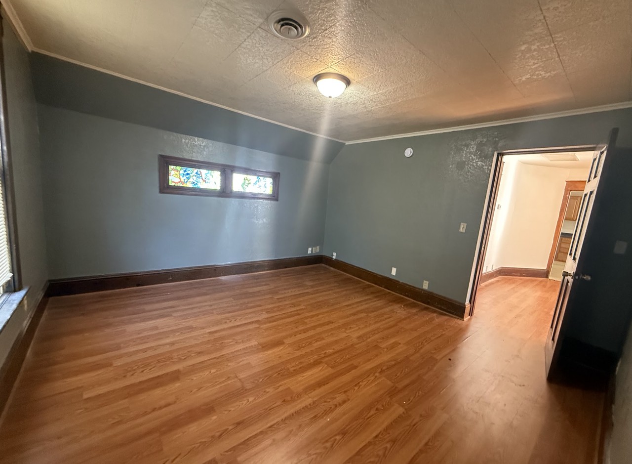 1040 Jessie St #2 - Photo 3 of 10