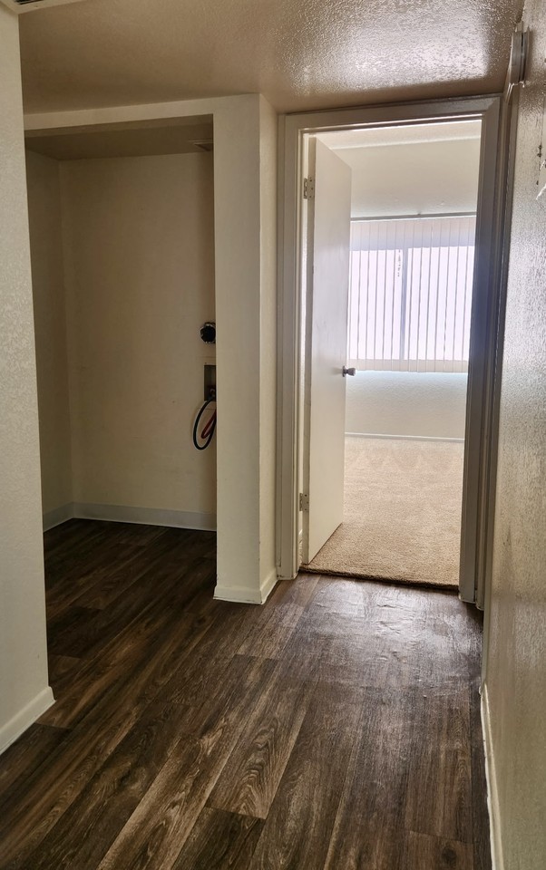 2846 E Kathleen Rd #201 - Photo 5 of 12