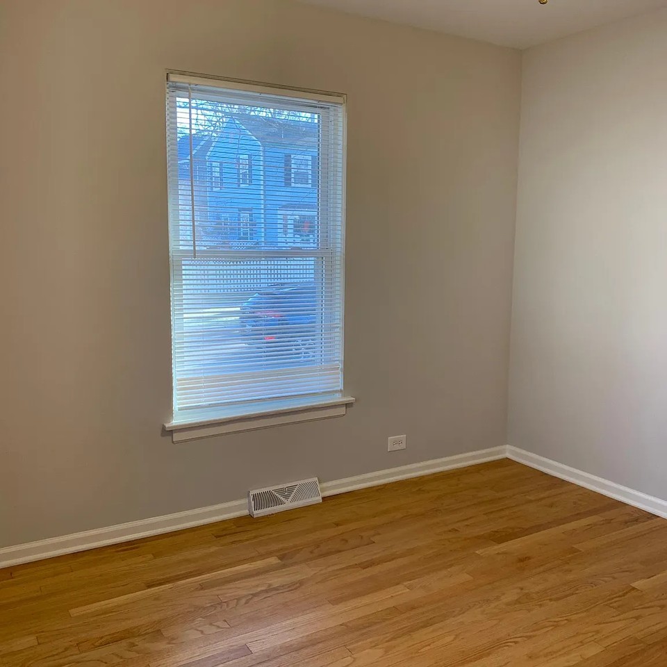706 Oak Ave #706 - Photo 7 of 12