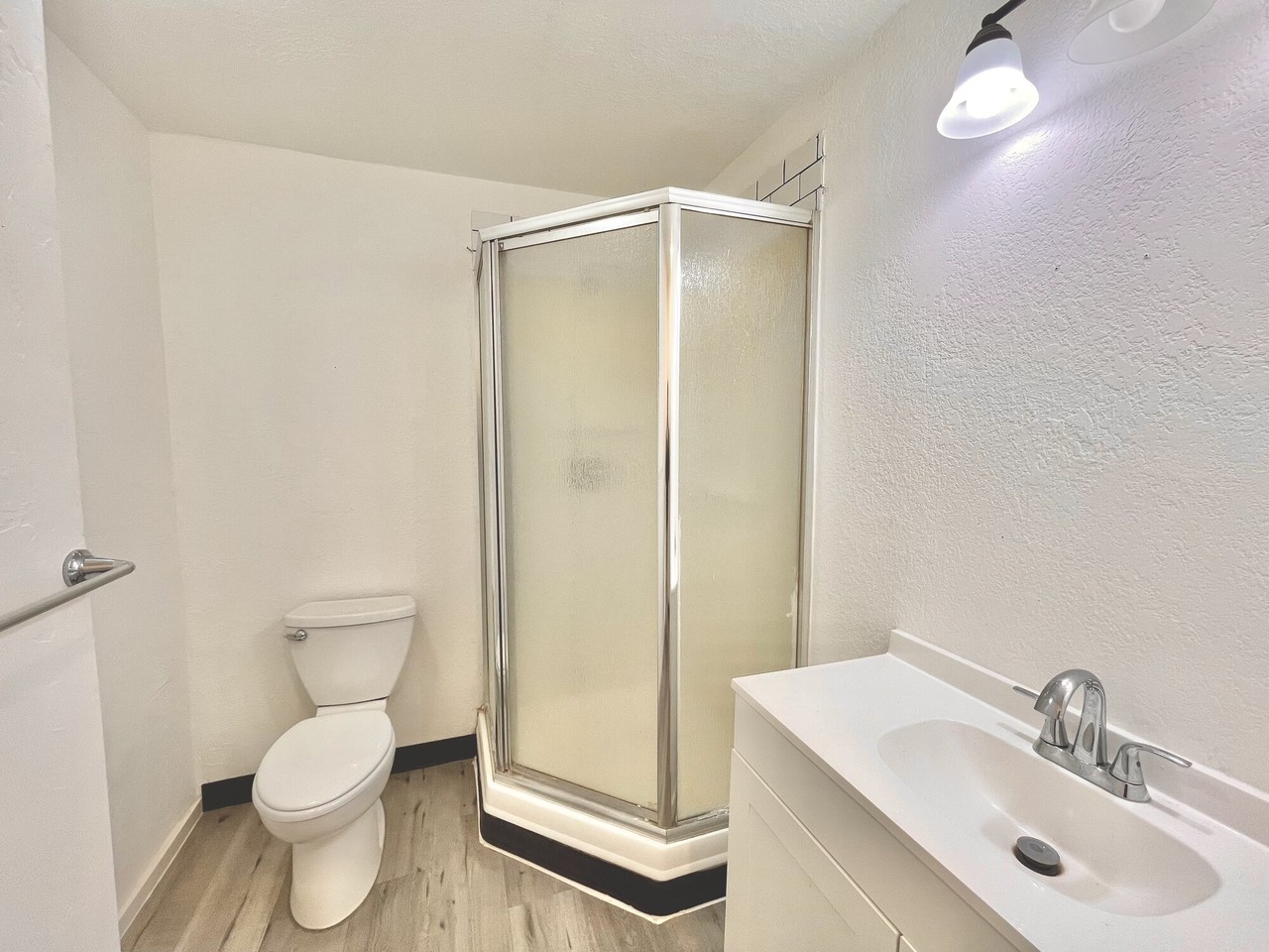 206 8th St #1 - Photo 7 of 13