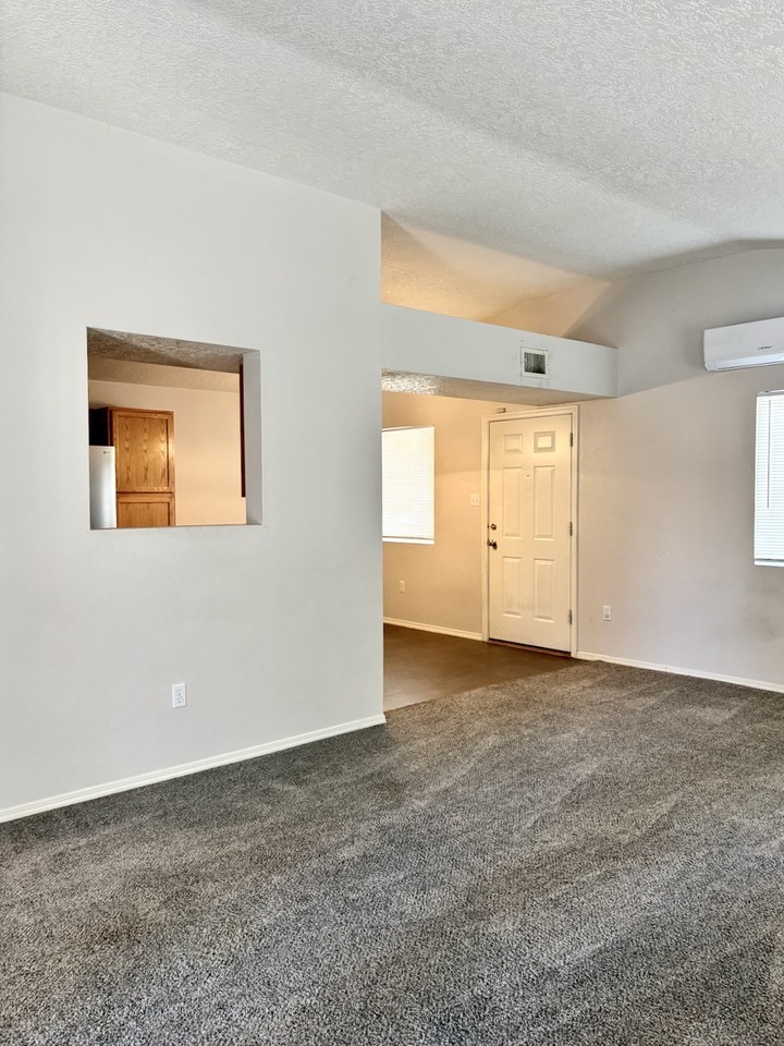 5815 Burgos Ave Nw #1 - Photo 5 of 30