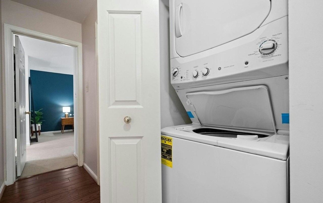 2800 Lee Oaks Place, Unit 200 - Photo 7 of 7