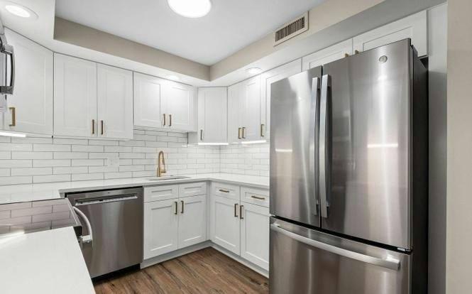 100 Breyer Drive, Unit 100 - Photo 4 of 7
