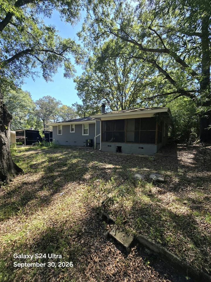 1529 Foster Avenue - Photo 2 of 14