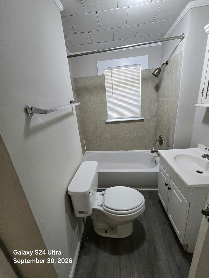 1529 Foster Avenue - Photo 6 of 14