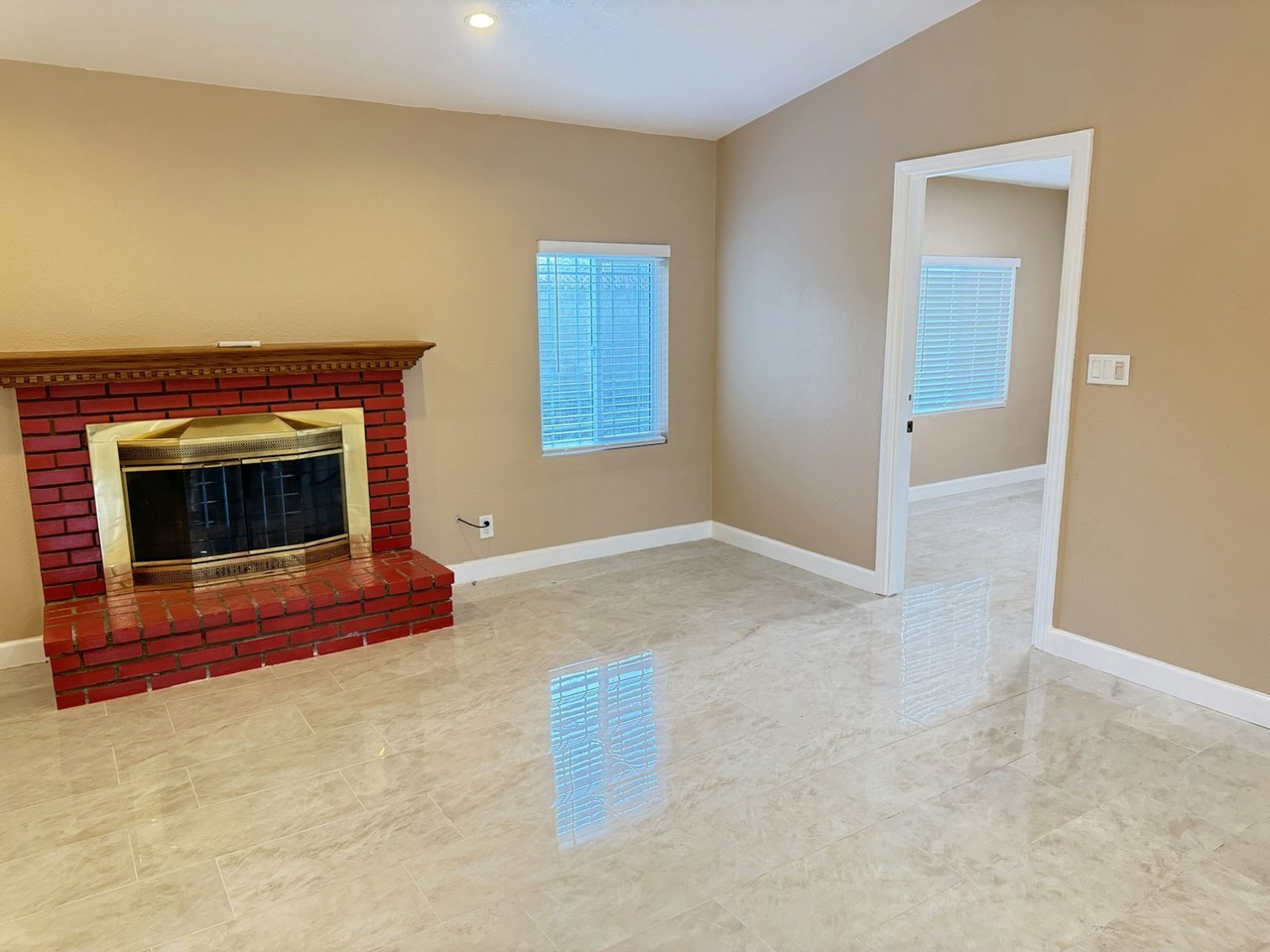 19922 Flallon Avenue - Photo 7 of 19