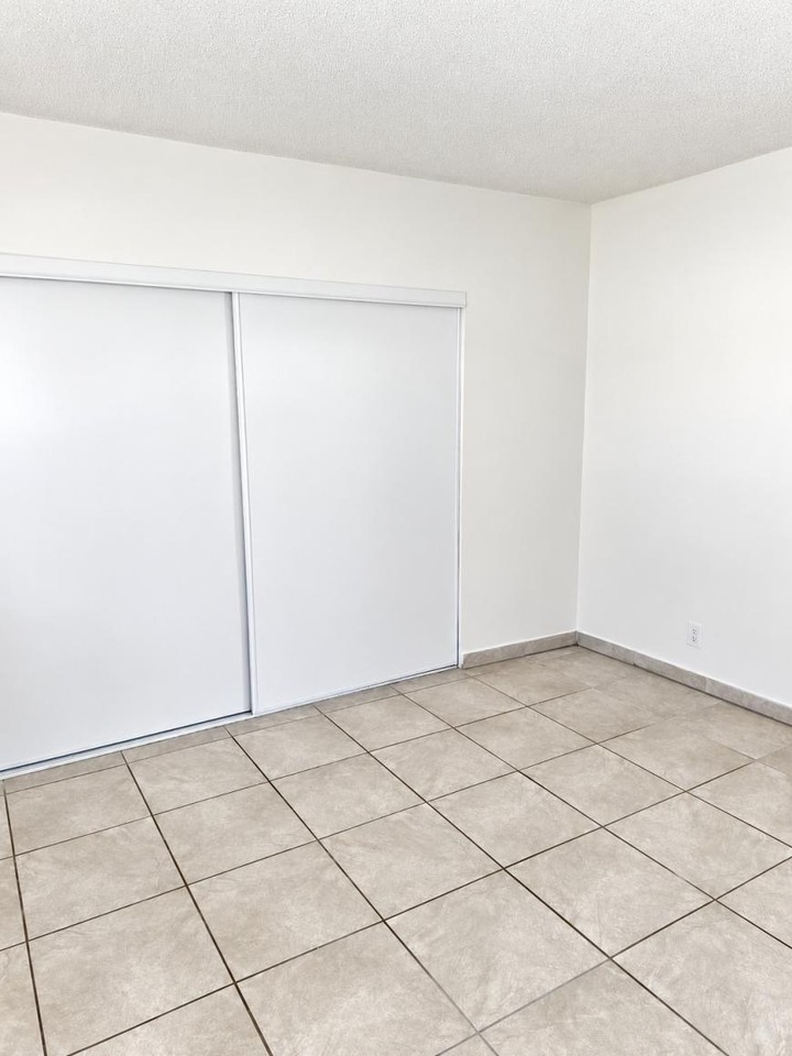 14714 Titus St - Photo 4 of 10
