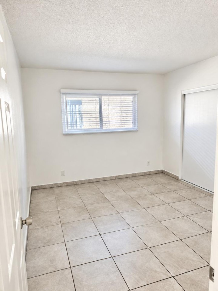 14714 Titus St - Photo 5 of 10