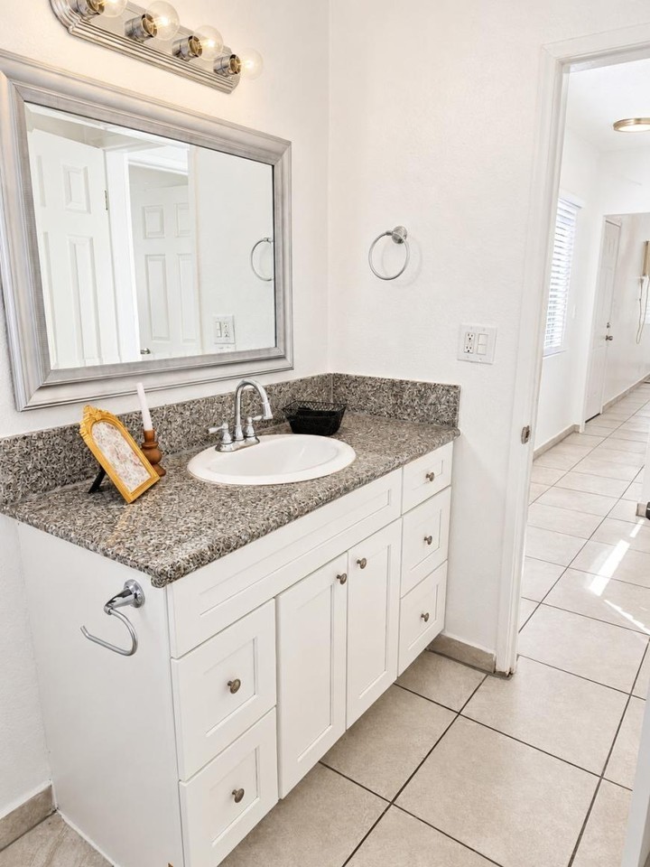 14714 Titus St - Photo 6 of 10