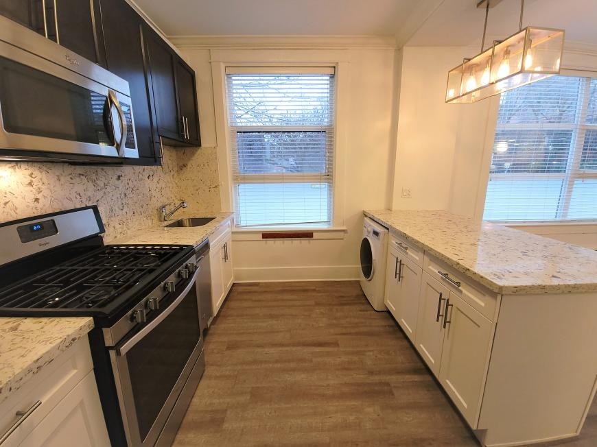 1619 Cypress St - Photo 2 of 9
