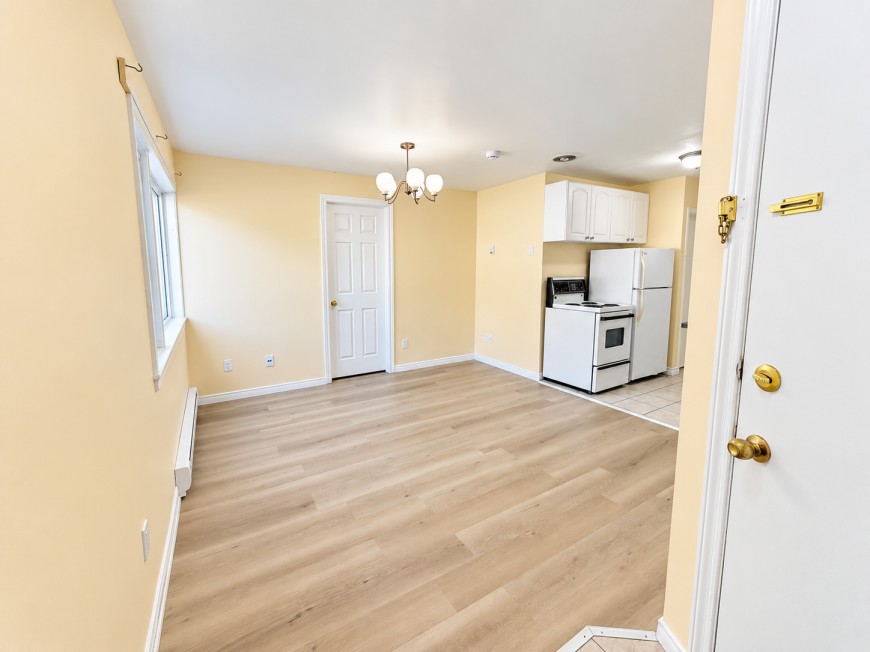 109 Emma St