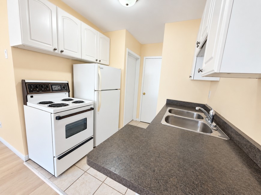 109 Emma St - Photo 7 of 10