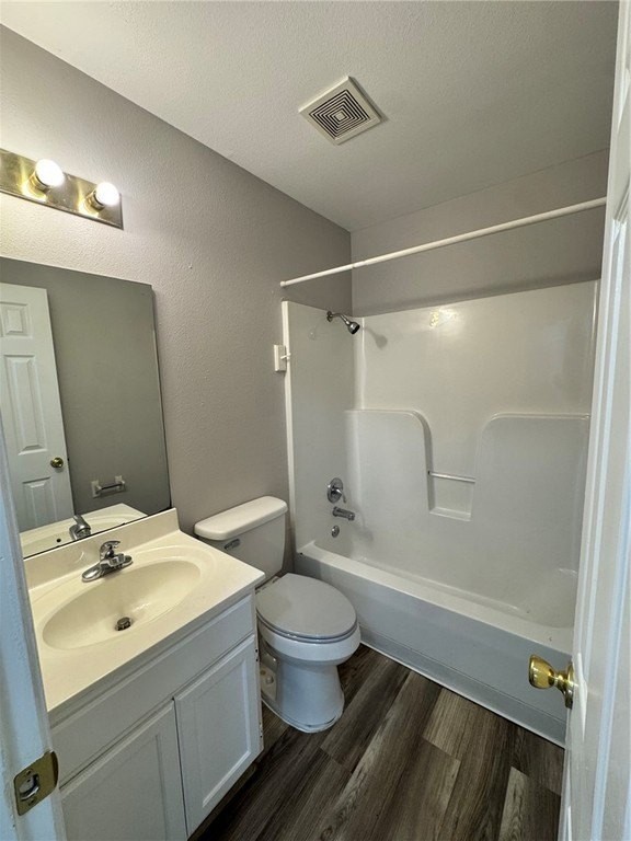 53B Holly Dr - Photo 4 of 12
