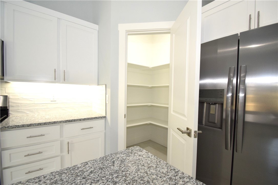 1830 Garnet Ave - Photo 7 of 21