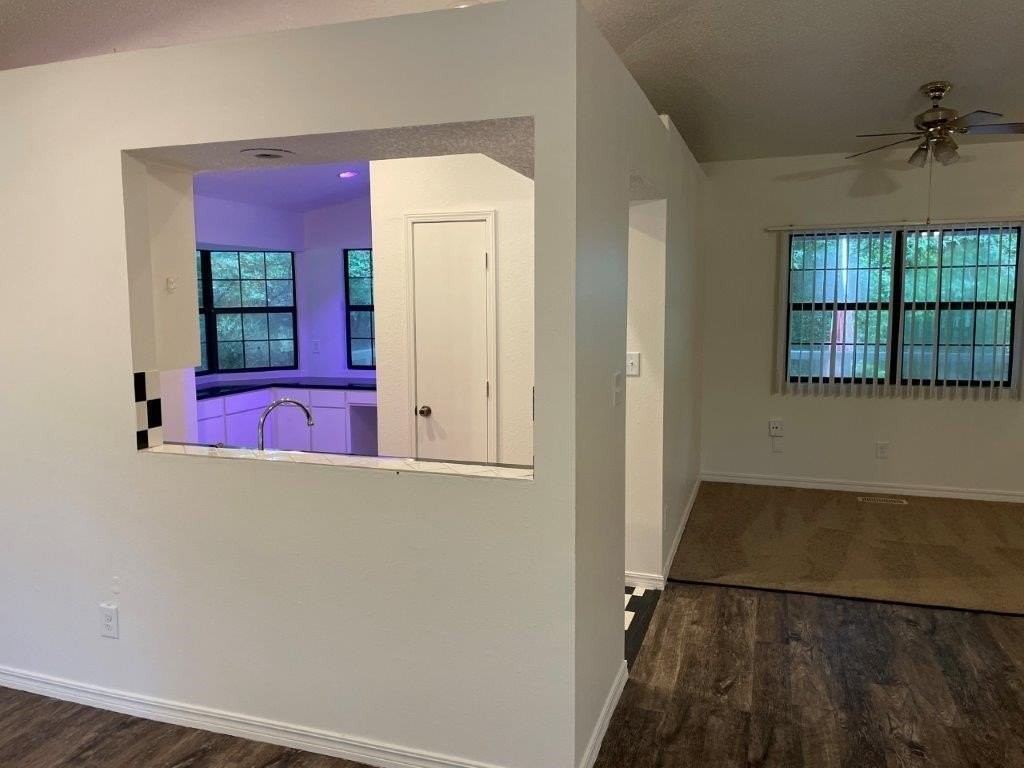 503 Robinson Ave - Photo 4 of 8