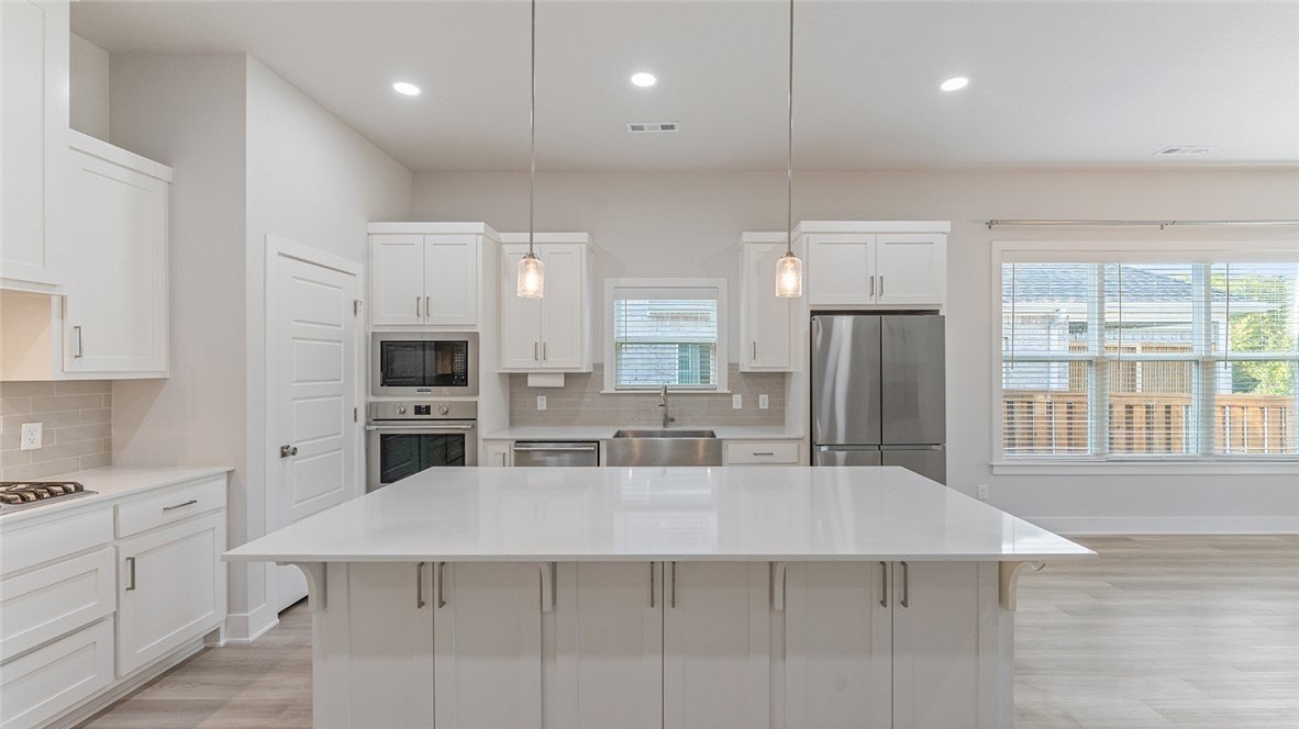 3700 Sw Sunbeam Ave - Photo 5 of 49