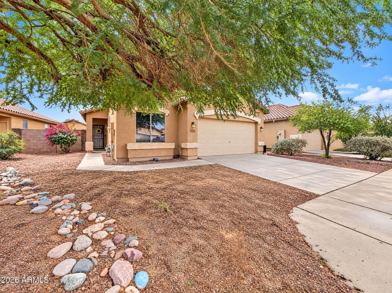 12831 W Glenrosa Dr - Photo 3 of 49