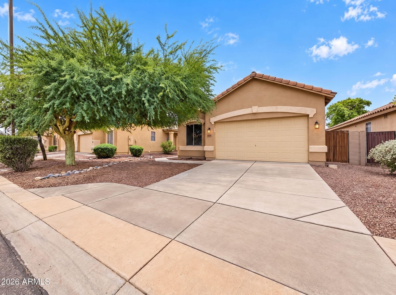 12831 W Glenrosa Dr - Photo 4 of 49