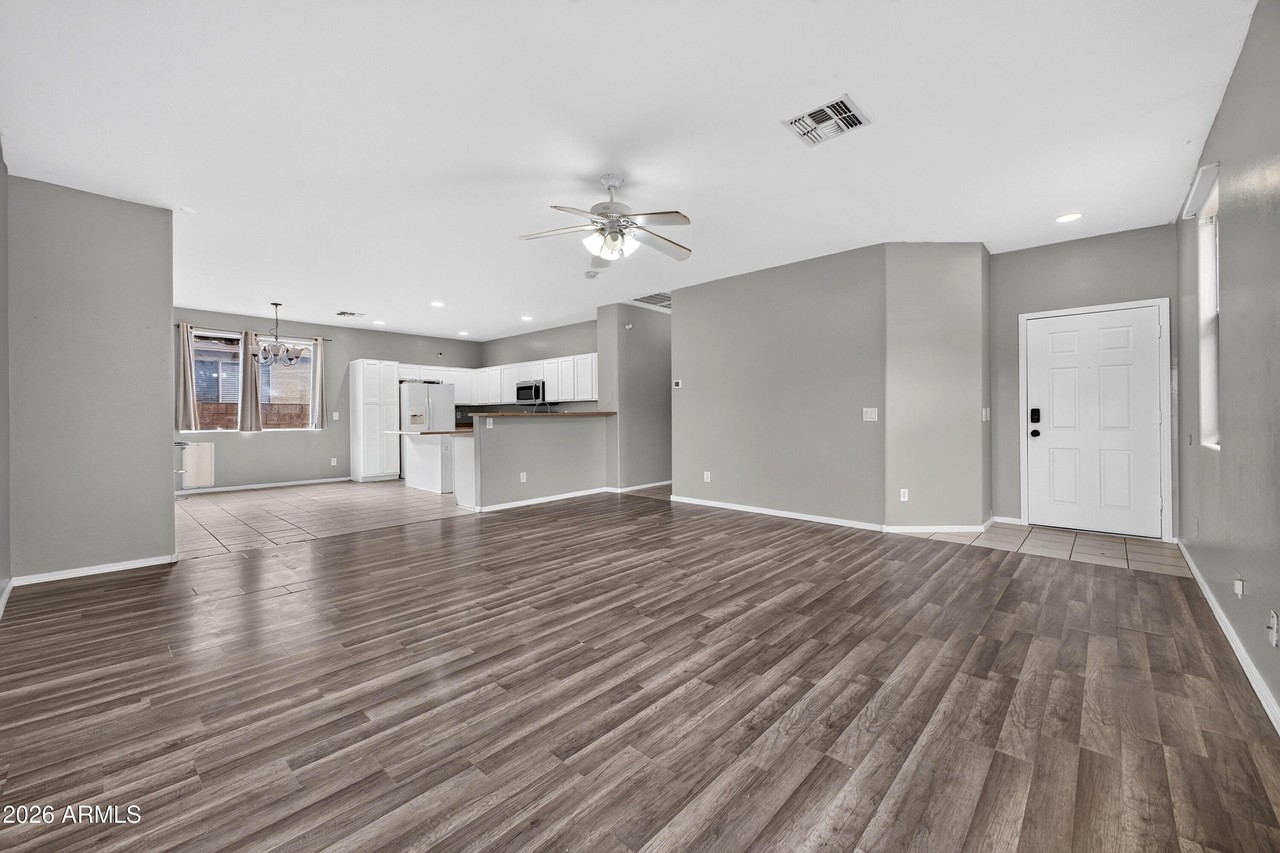 12831 W Glenrosa Dr - Photo 6 of 49