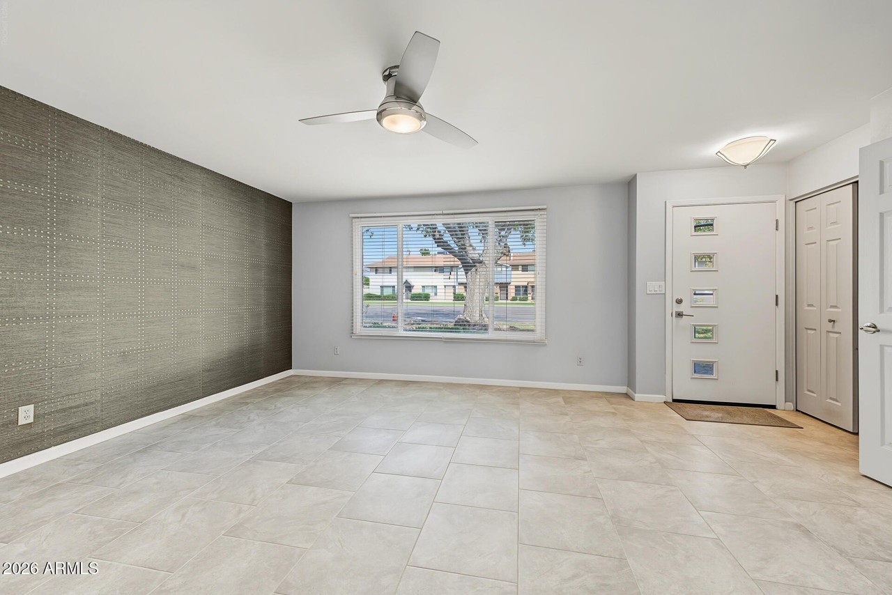 8533 E Mcdonald Dr - Photo 6 of 37
