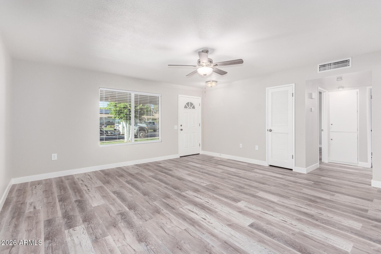 11035 W Tonada Dr - Photo 5 of 24