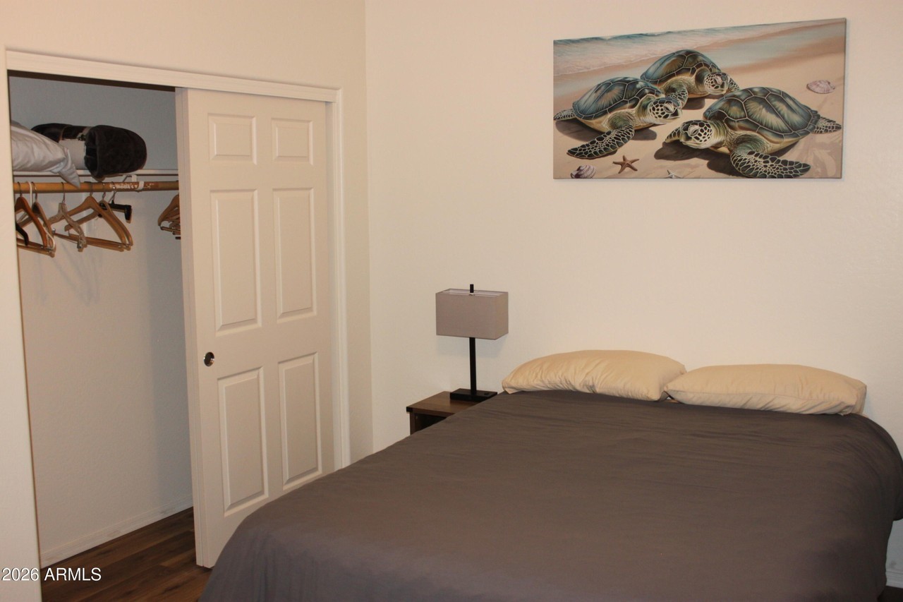 18016 W Ivy Ln - Photo 5 of 37