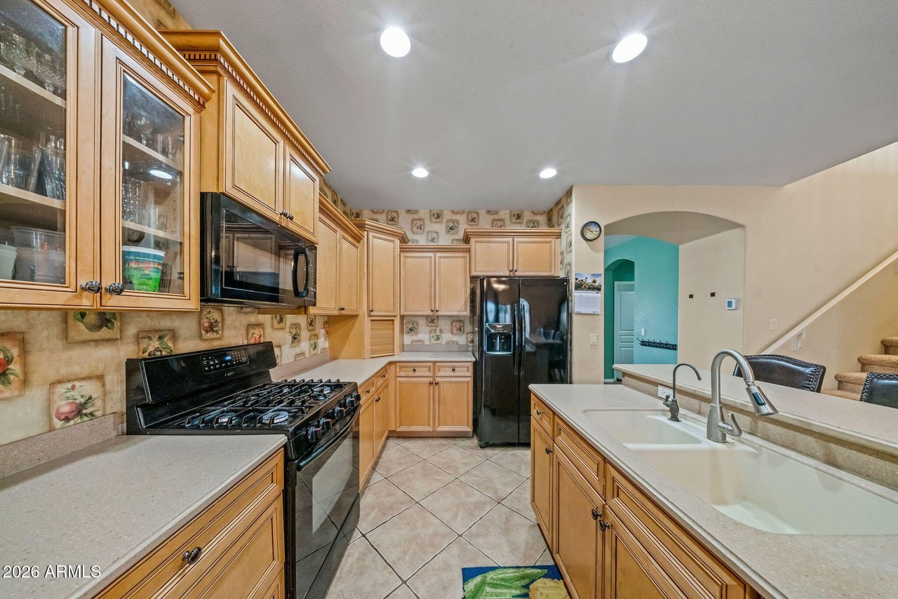 43903 W Stonecreek Rd - Photo 7 of 41