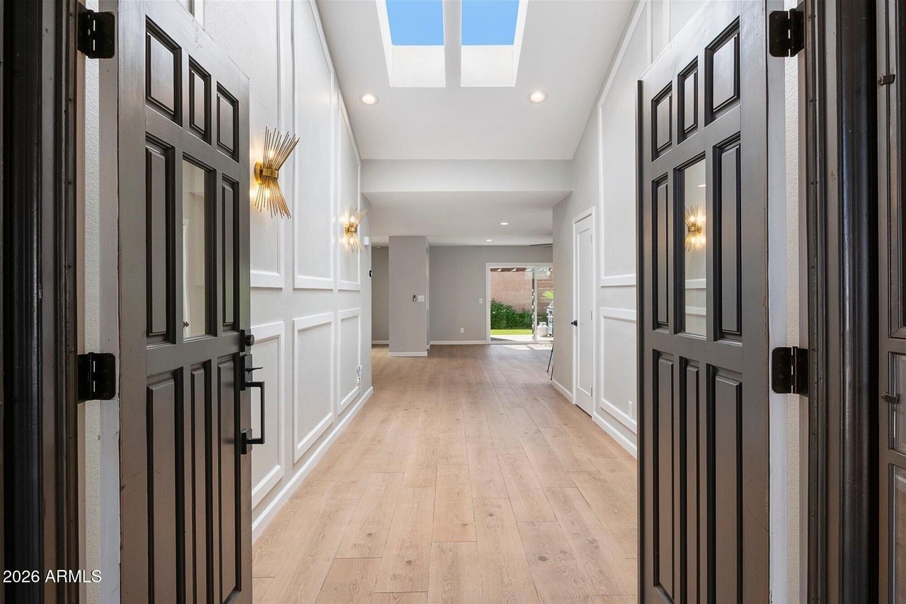 8023 E Via Del Desierto - Photo 5 of 37