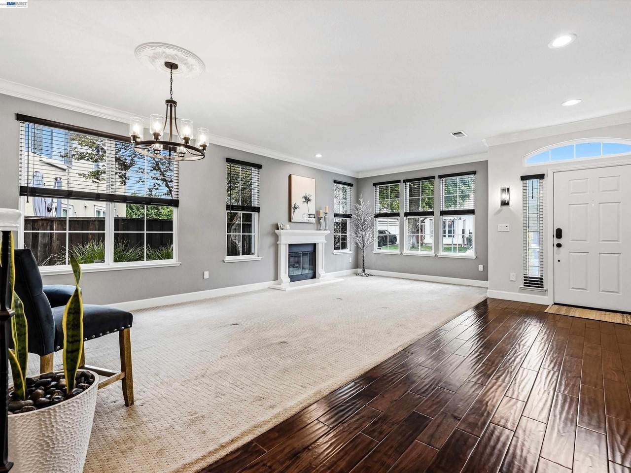 5668 Maymont Ln - Photo 6 of 43