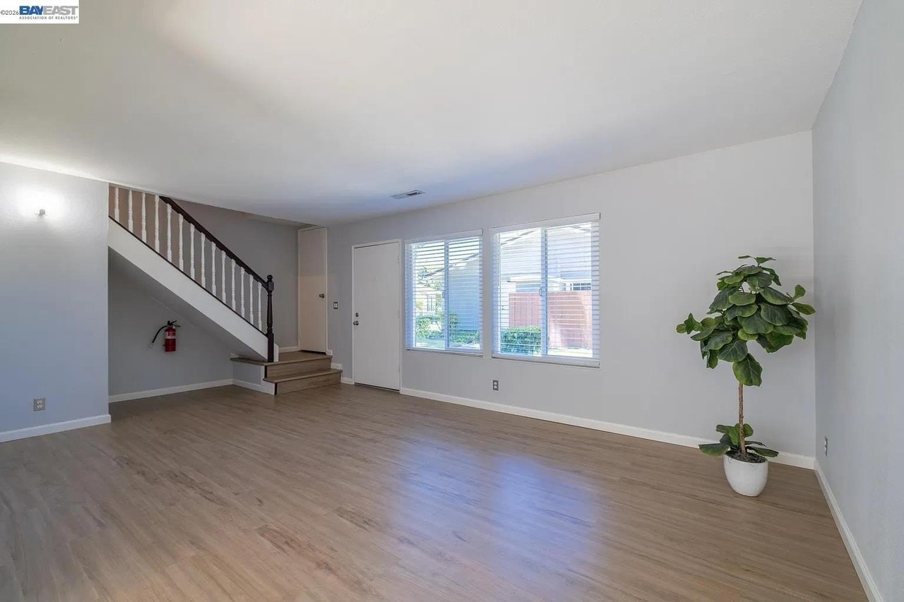 3043 Tonopah Cir - Photo 5 of 28