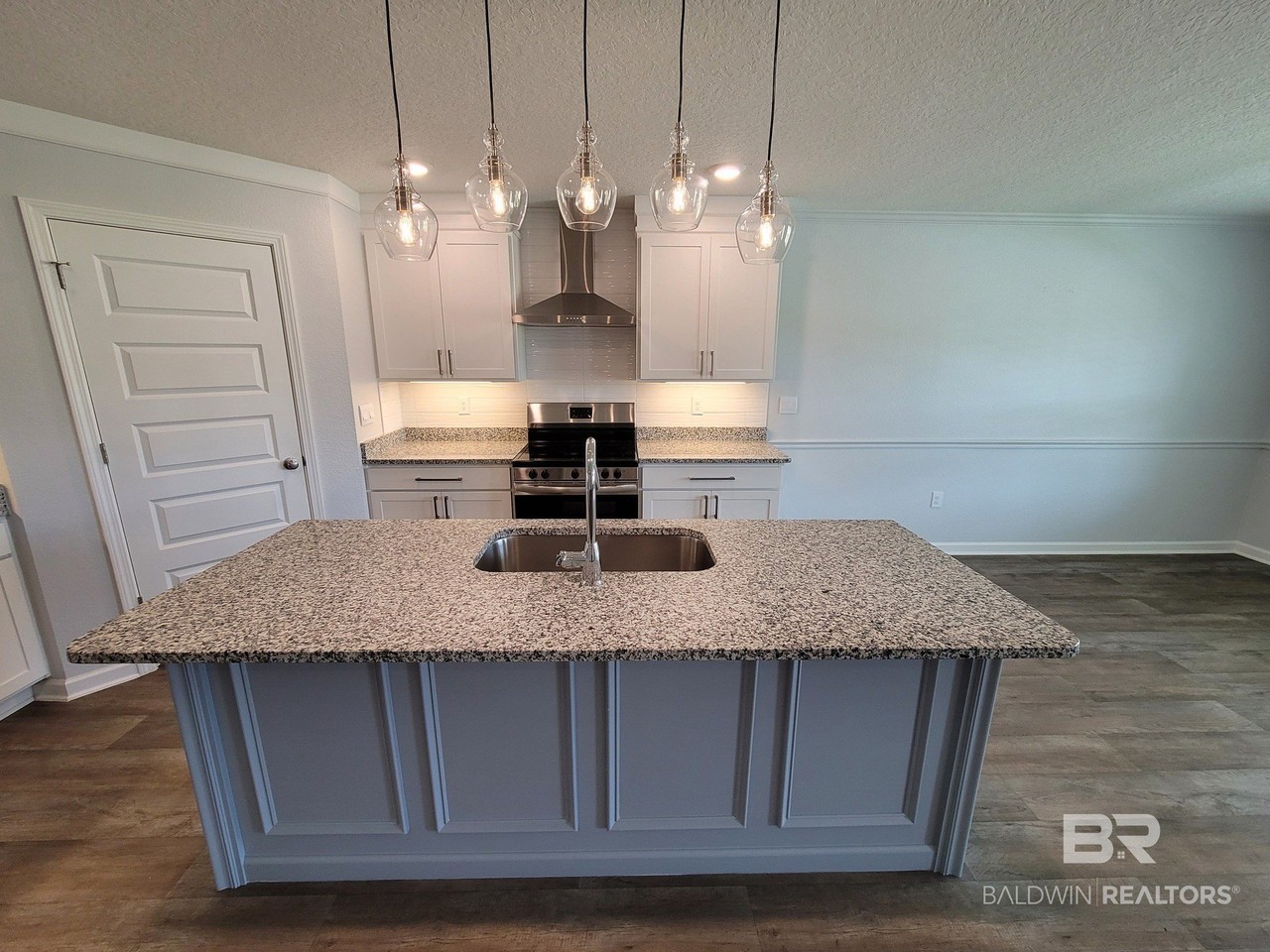 14493 Dayton Cir - Photo 5 of 19