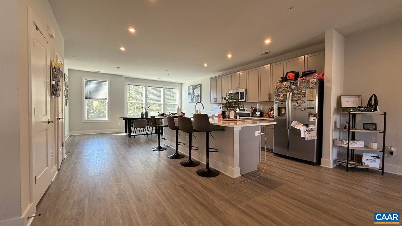 660 Noush Ct #B - Photo 5 of 35