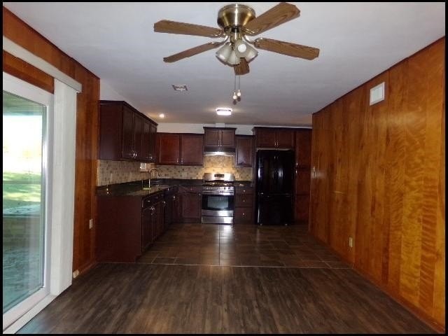 9010 W Markham St - Photo 5 of 20