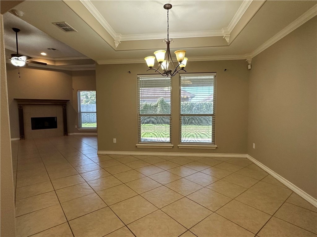 7525 Brush Creek Dr - Photo 5 of 28