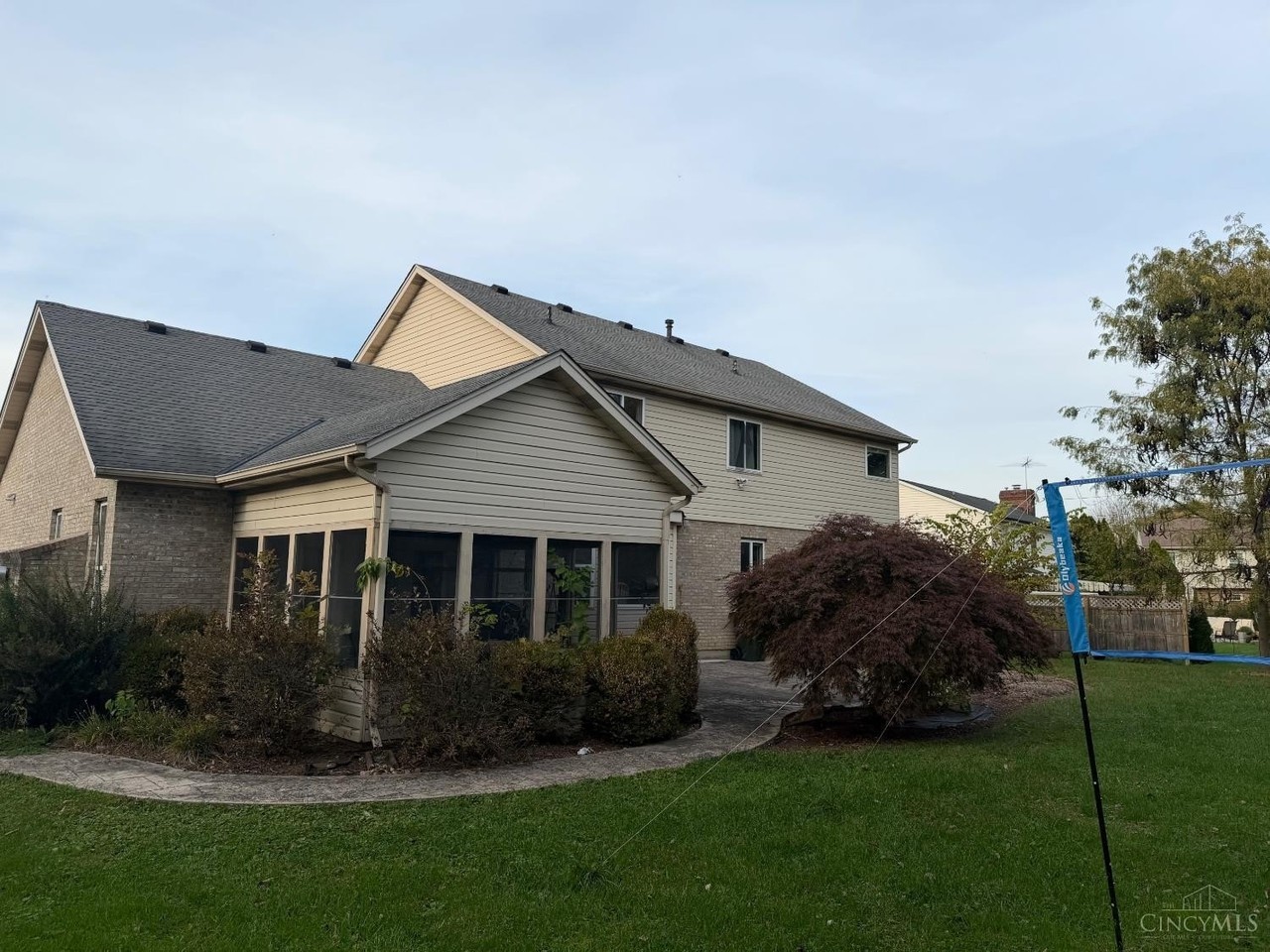 6961 Ash Creek Ct - Photo 3 of 4