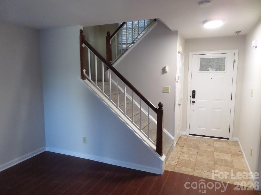 530 N Poplar St #A - Photo 7 of 11