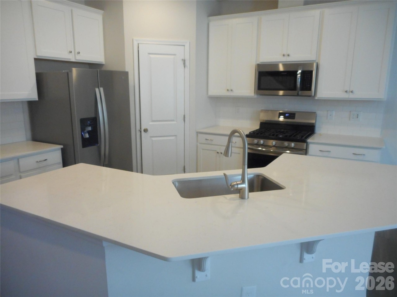 14115 Castle Nook Dr - Photo 3 of 24