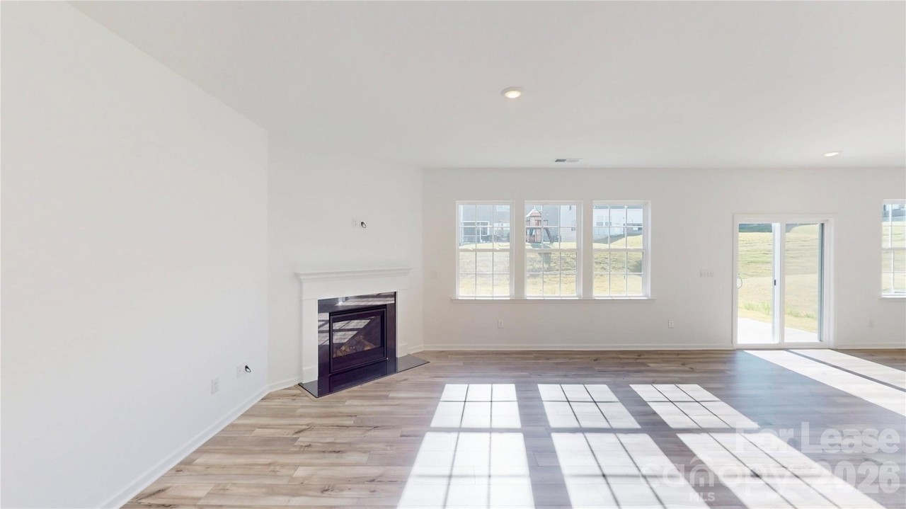 1312 Swift Ln - Photo 7 of 35