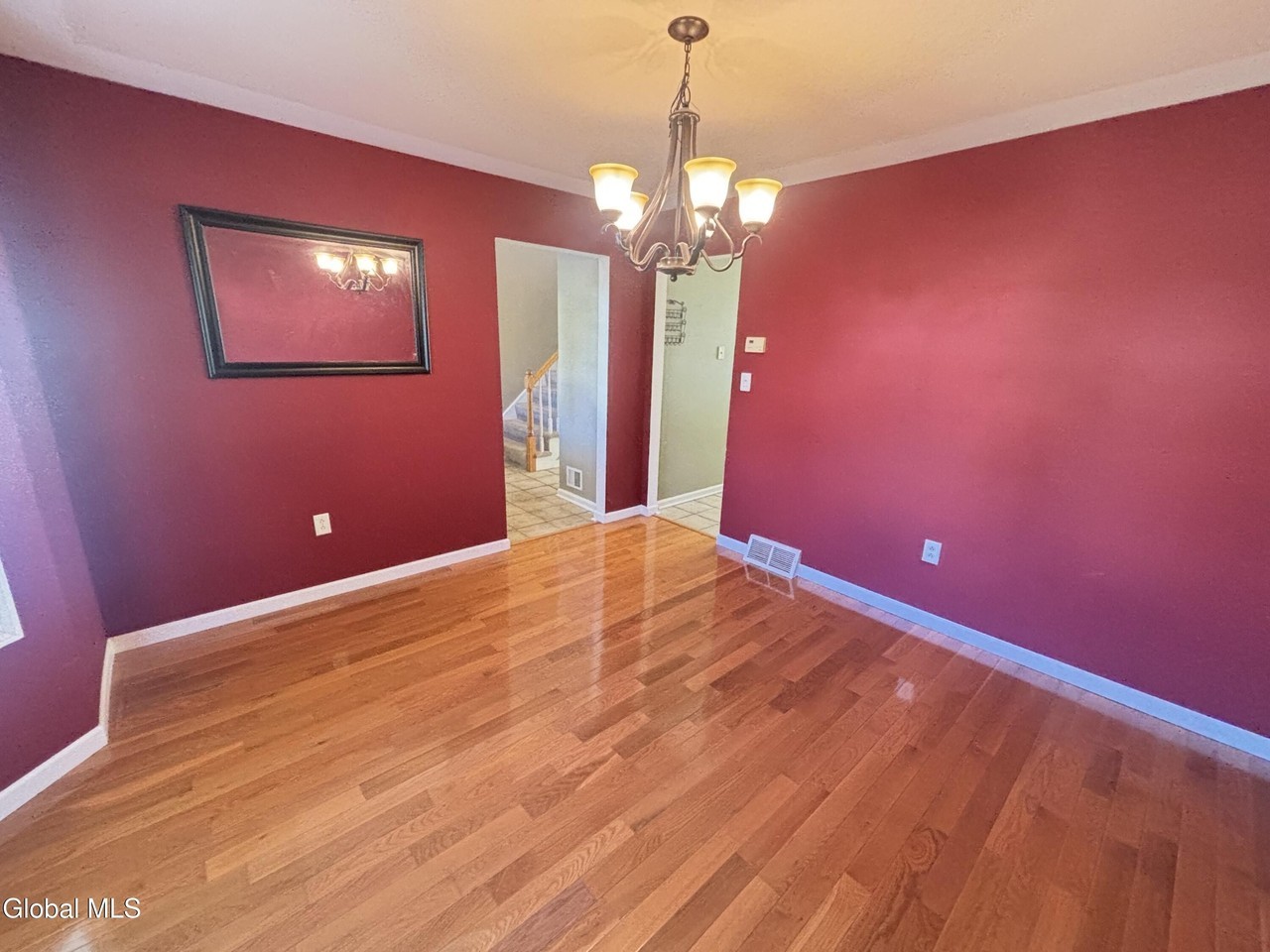 4 Plum Ct - Photo 3 of 34