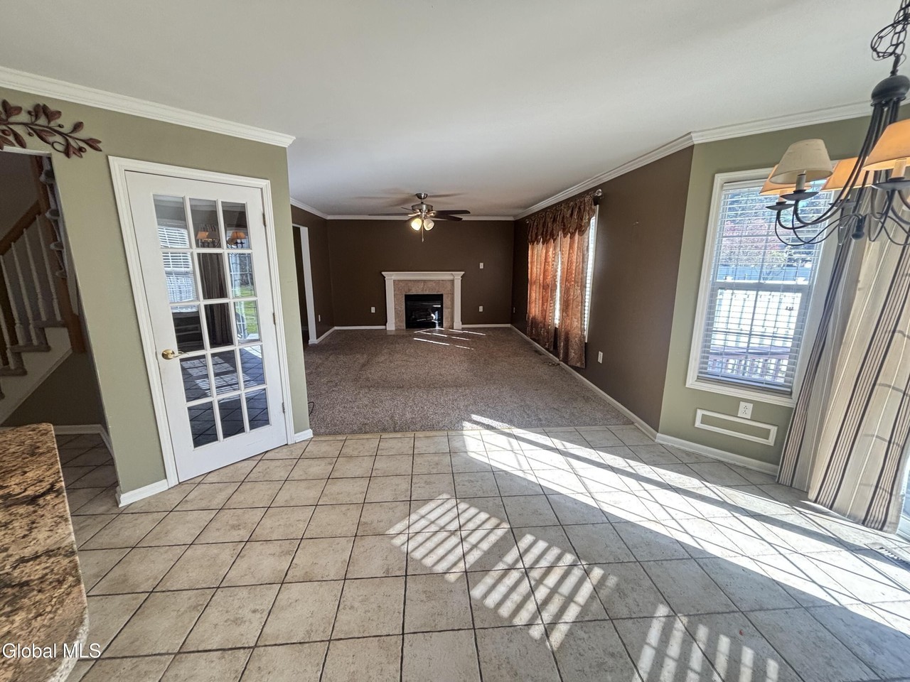 4 Plum Ct - Photo 6 of 34