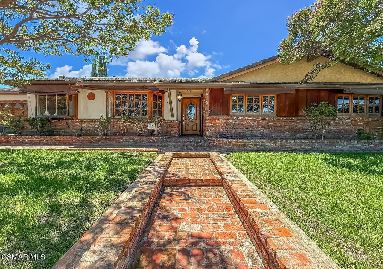 259 Dorena Dr - Photo 4 of 11