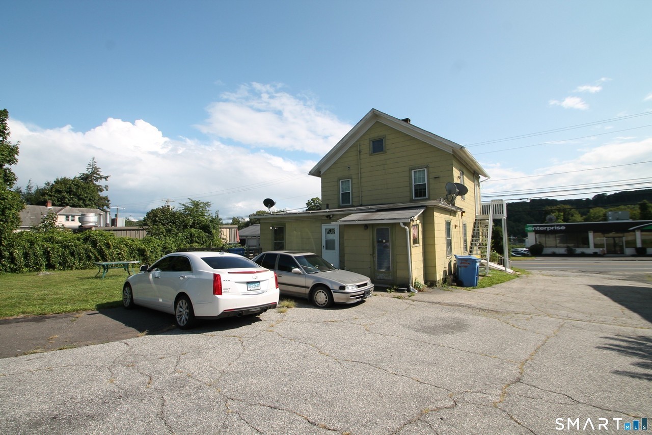 2505 E Main St - Photo 2 of 9