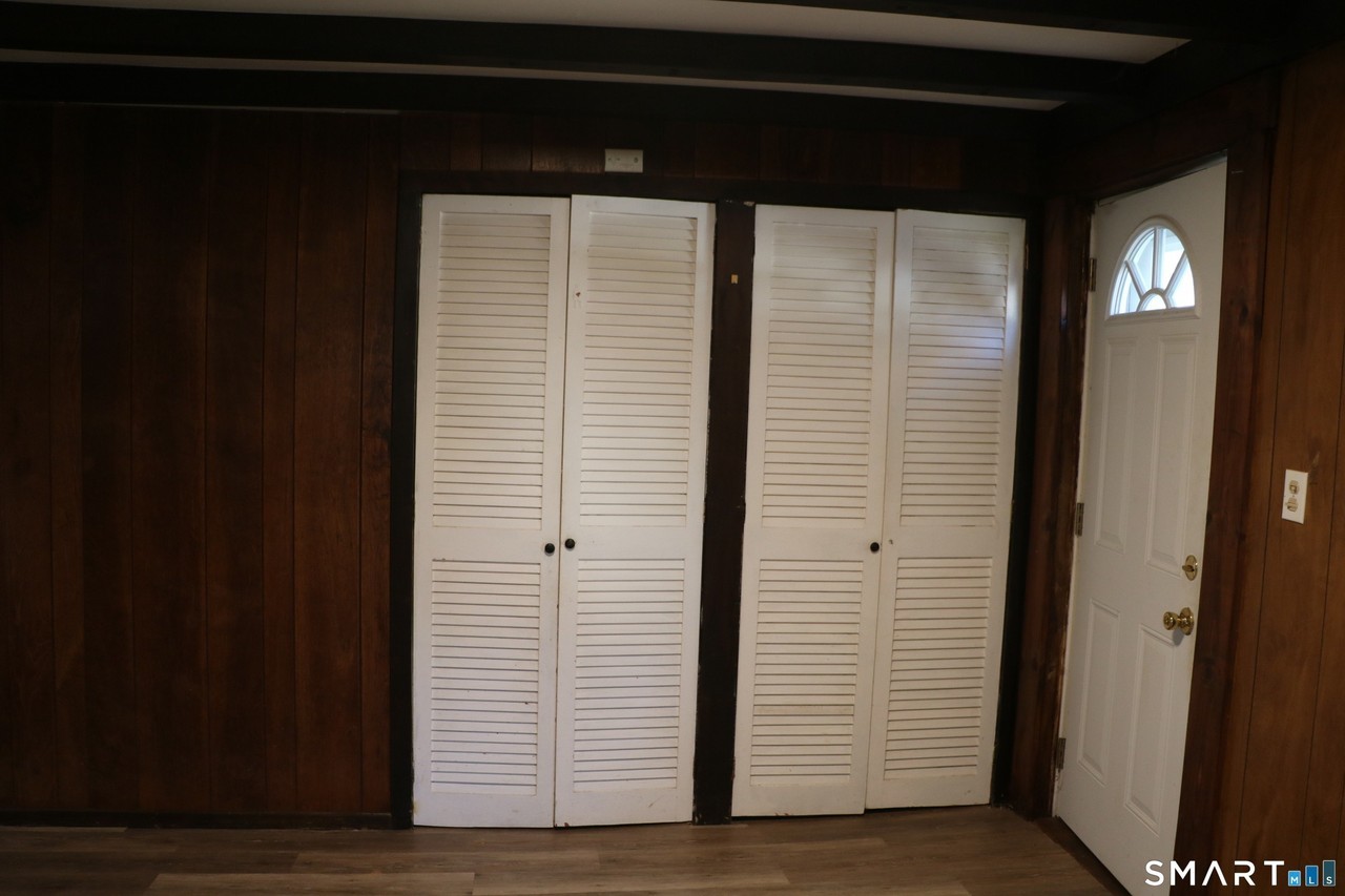 51 Alexander Dr - Photo 5 of 26