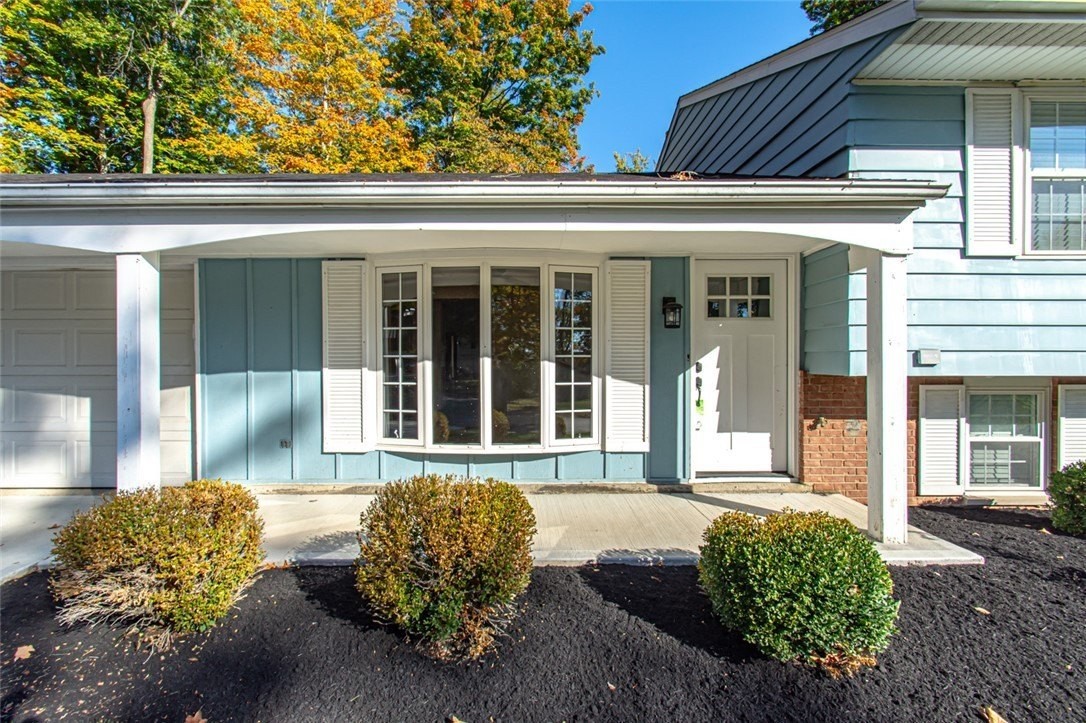 500 Whispering Pines St - Photo 3 of 27