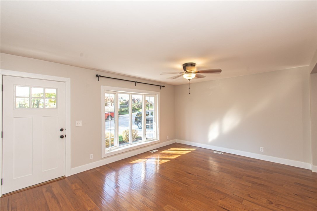 500 Whispering Pines St - Photo 6 of 27