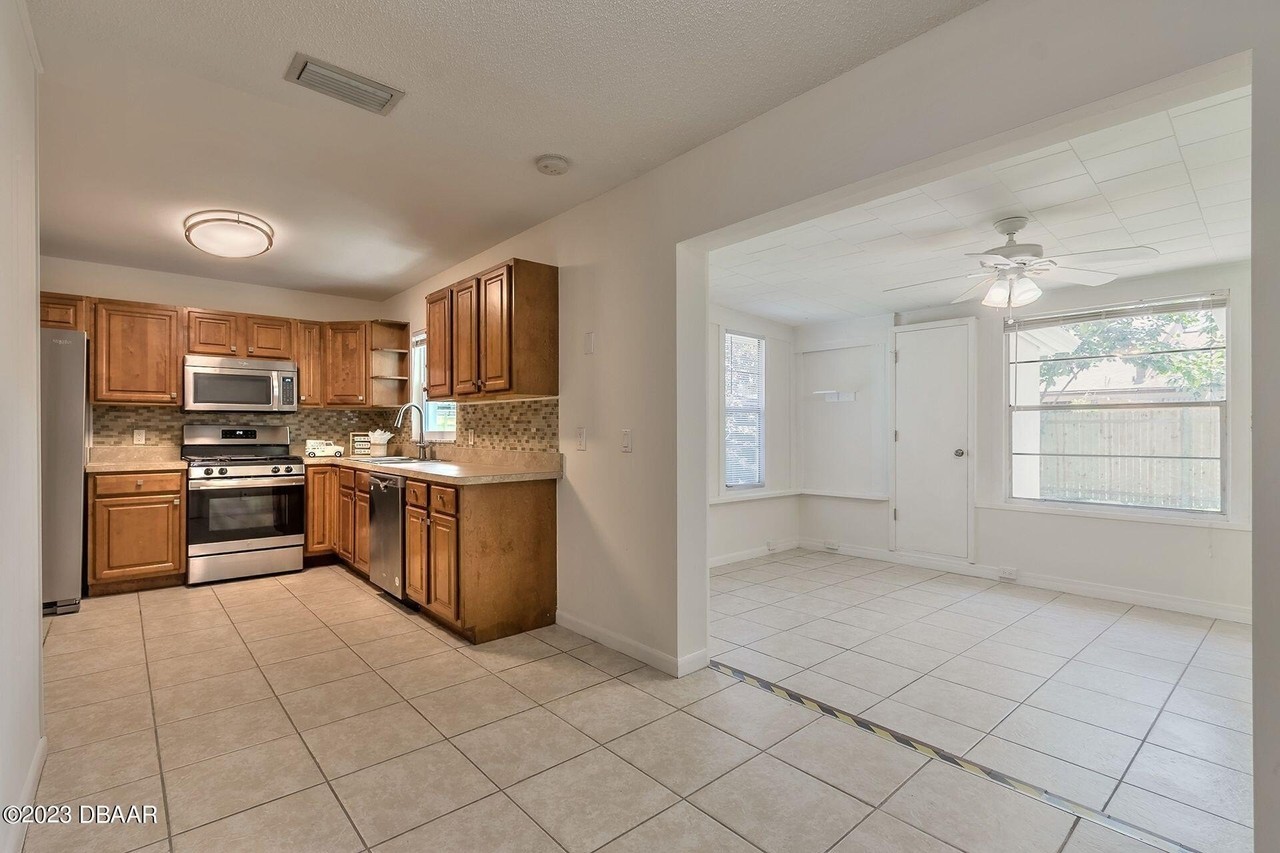 900 Tracy St - Photo 5 of 19